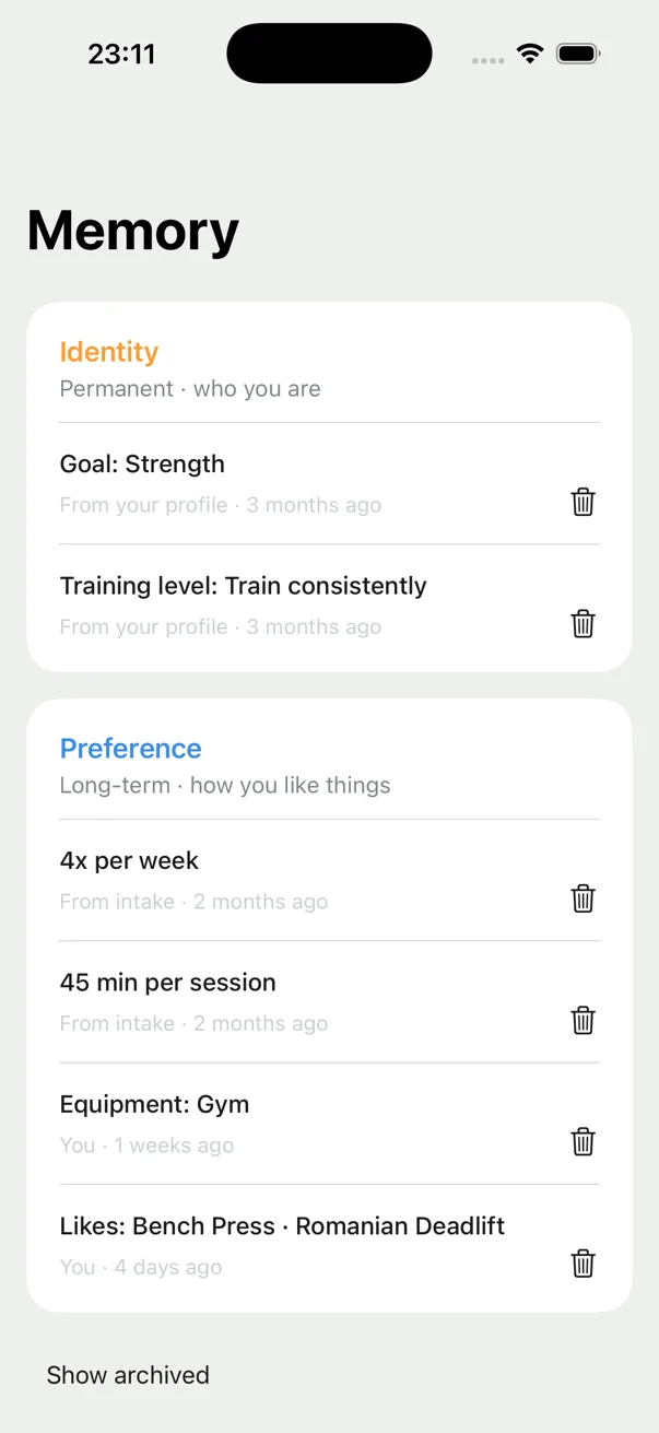 Dorsi Memory showing a strength goal, consistent training level, four weekly sessions, session duration, gym equipment, and exercise preferences.